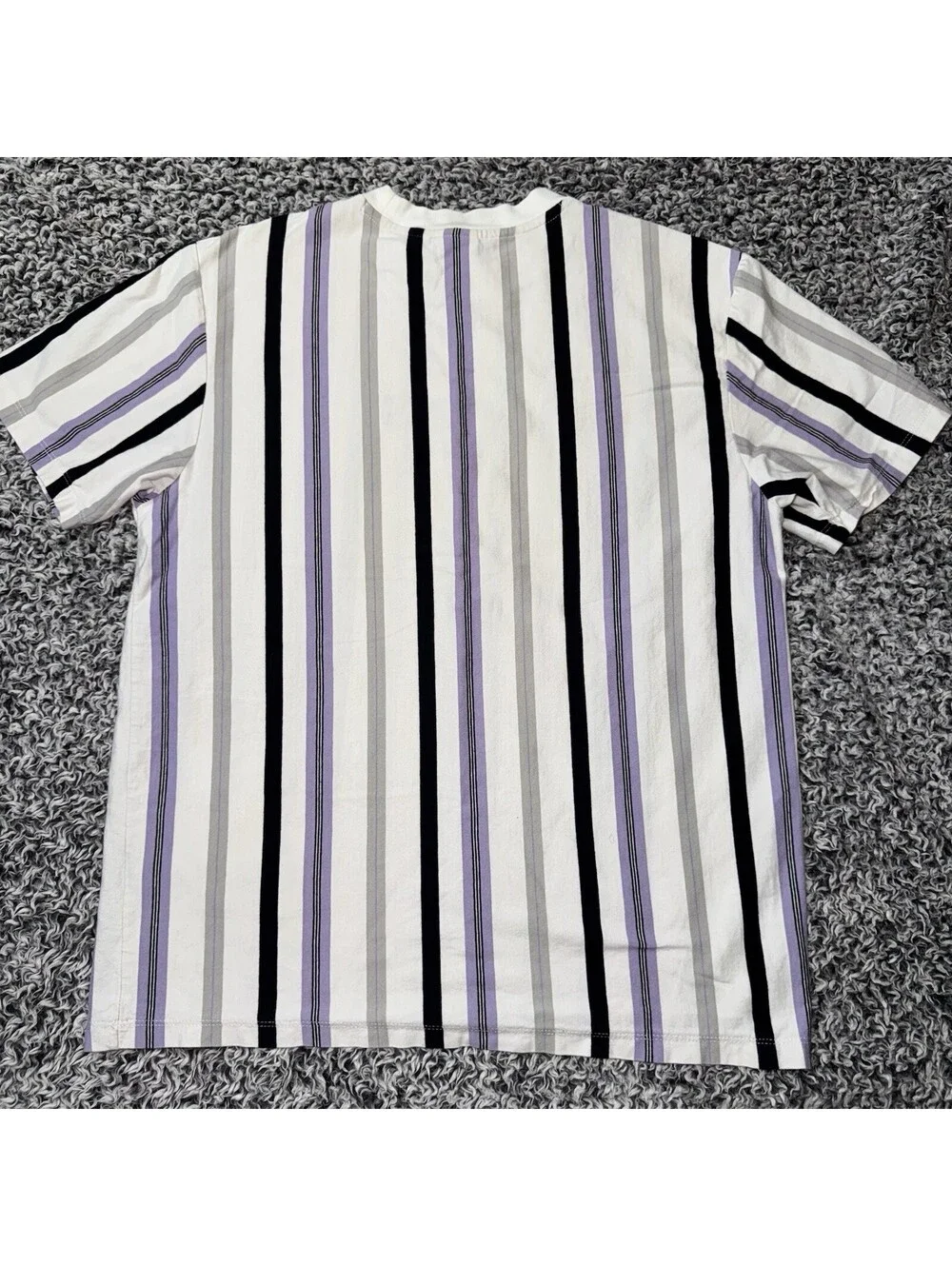 Guess Originals T Shirt Mens  Medium Purple Vertical Striped Embroidered  Tee - Picture 5 of 7